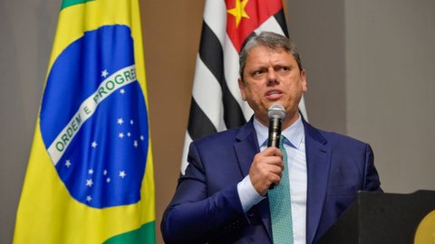 Tarcísio anuncia investimento bilionário para requalificação do centro de SP