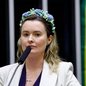 Júlia Zanatta participou da comemoração de cinco anos do Distrito 47 Airsoft, em Itajaí, e vídeo publicado nas redes sociais repercutiu entre apoiadores e críticos. - Imagem: Mário Agra / Câmara dos Deputados