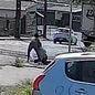 Karla resgata João apenas 8 segundos antes do trem passar - Imagem: Reprodução/Auto Elétrica Labraza