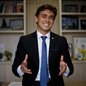 Nikolas Ferreira durante visita ao Batalhão GER, em Contagem, onde anunciou recursos para aquisição de armamentos destinados à Polícia Militar de Minas Gerais - Imagem: Reprodução