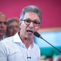 Romeu Zema enfrenta pressão interna no Partido Novo após críticas a Flávio Bolsonaro gerarem atritos com aliados - Imagem: Reprodução
